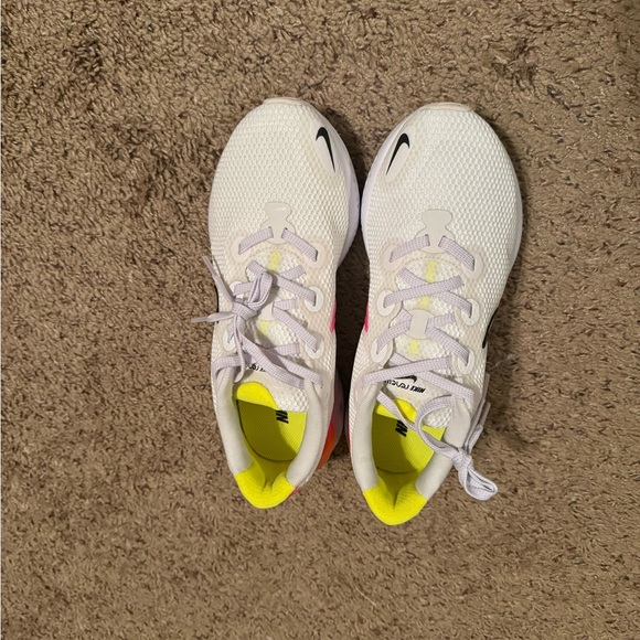 NEW‼️Womens Renew Run 'Platinum Pink Blast - Picture 2 of 6